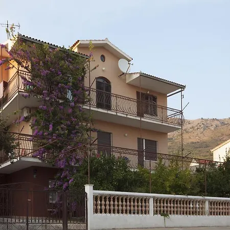 Apartment Dadule Podstrana